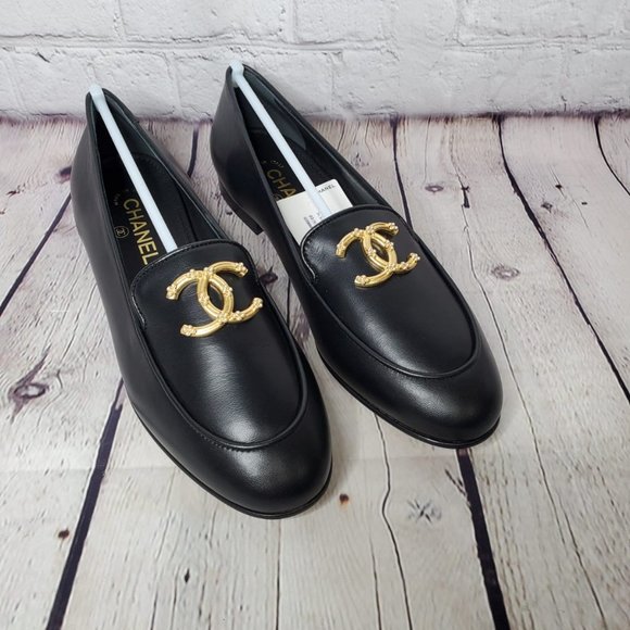 Chanel Loafers Women's Shoes 100% Authentic - Picture 4 of 9